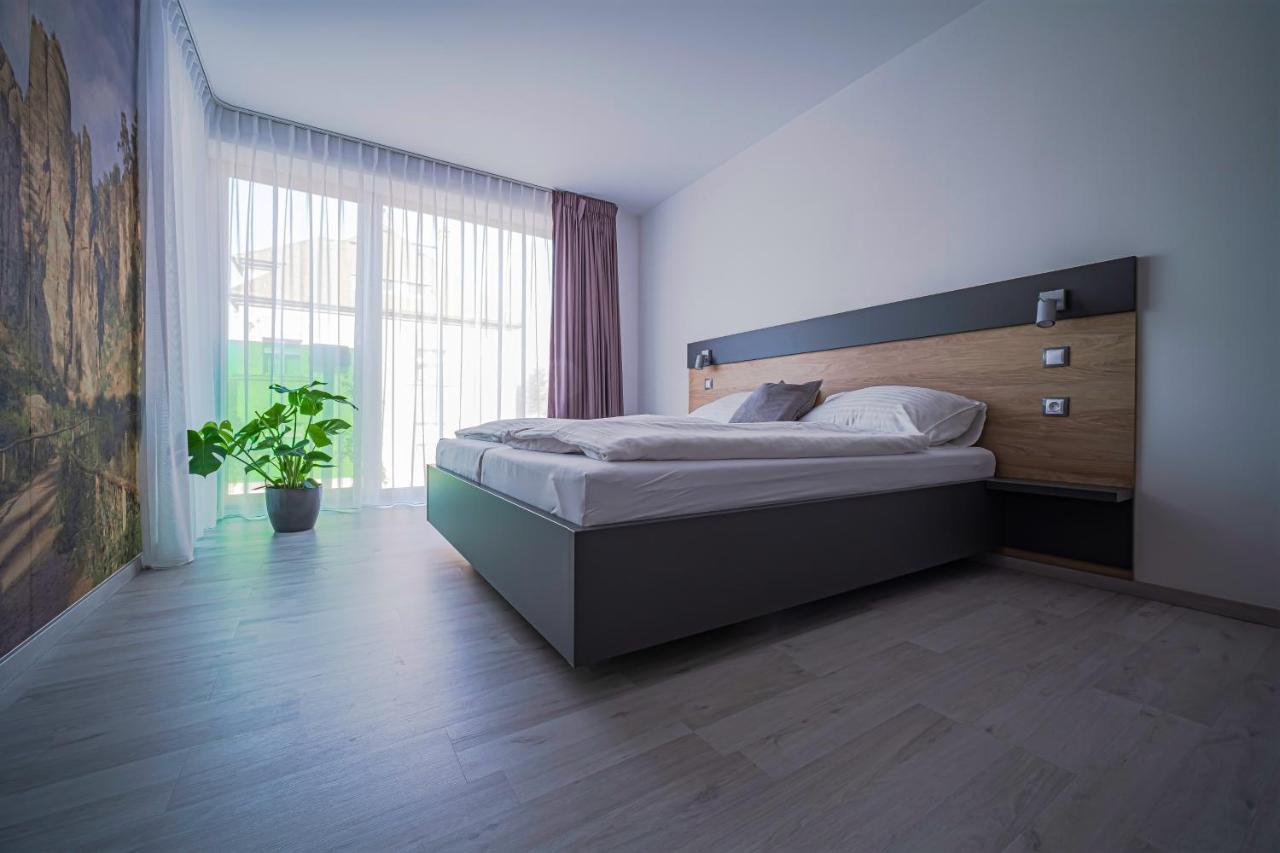 Grunt Apartments Mladá Boleslav Buitenkant foto