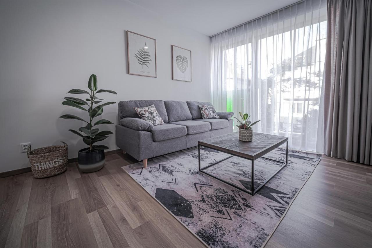 Grunt Apartments Mladá Boleslav Buitenkant foto