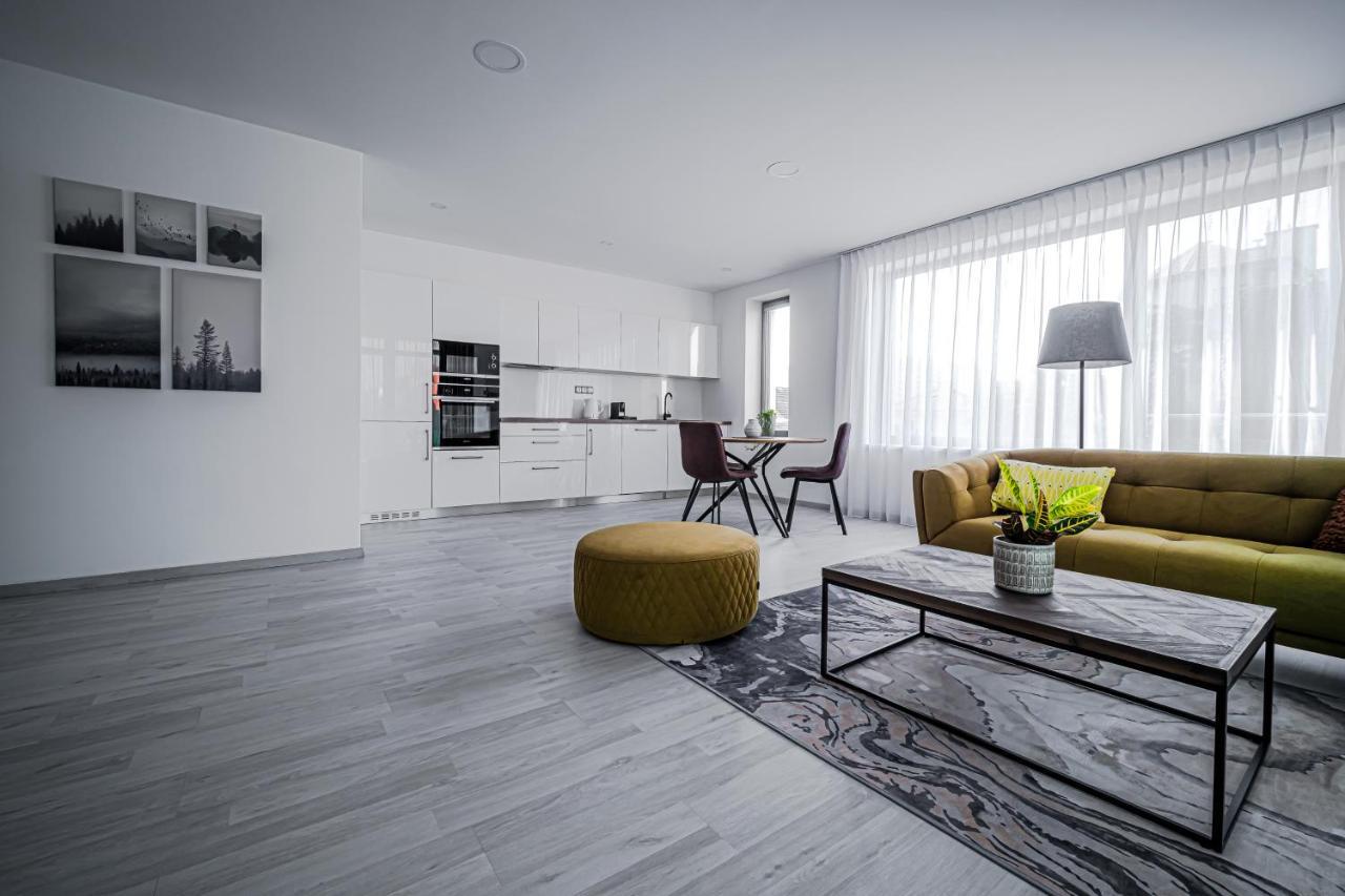 Grunt Apartments Mladá Boleslav Buitenkant foto